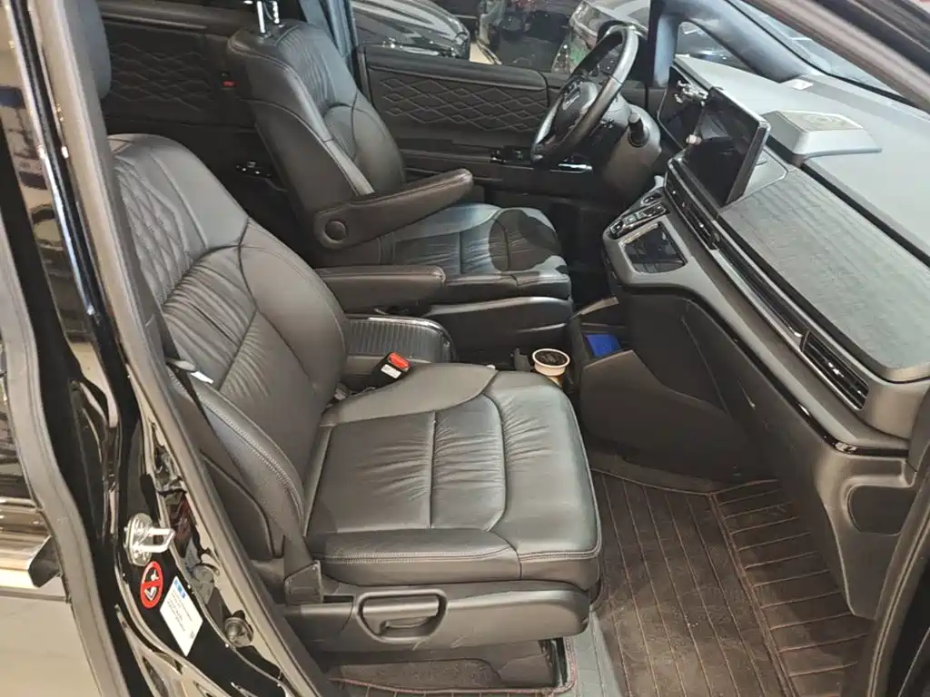 Honda Elysion 2025 2024 2.0L e:HEV Luxury Edition