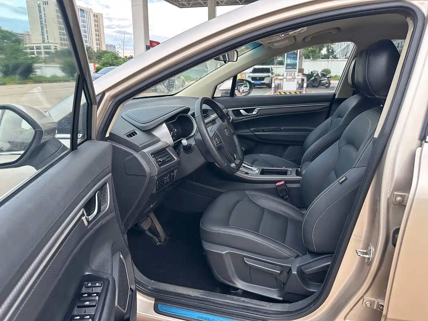 GEELY AUTOMOBILE EMGRAND GS