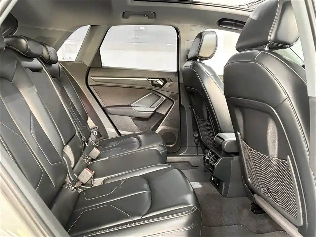 Audi Q3 2024 2024 35 TFSI Progressive Elegance