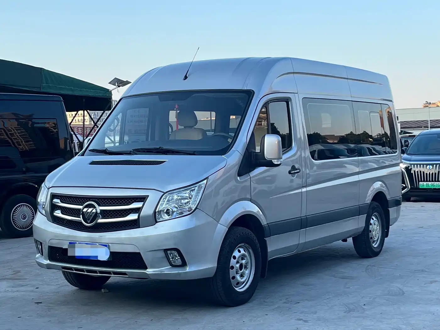Foton Tuyano 2023 2023 2.0T Passenger Comfort Manual Long Wheelbase Medium Roof Single Rear Tire 9-Seater
