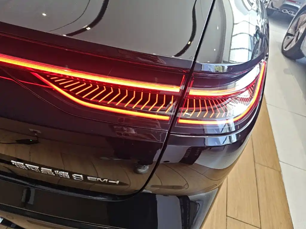 Geely Galaxy Galaxy Xingyao 8 2025 2025 Model 130km EM-i Flagship Edition