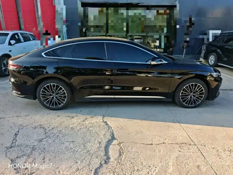 BYD Han 2025 2025 DM-i Smart Driving Edition 125KM LiDAR Flagship