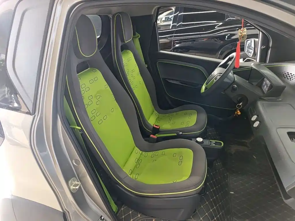 Фото 25 - Baojun E100
