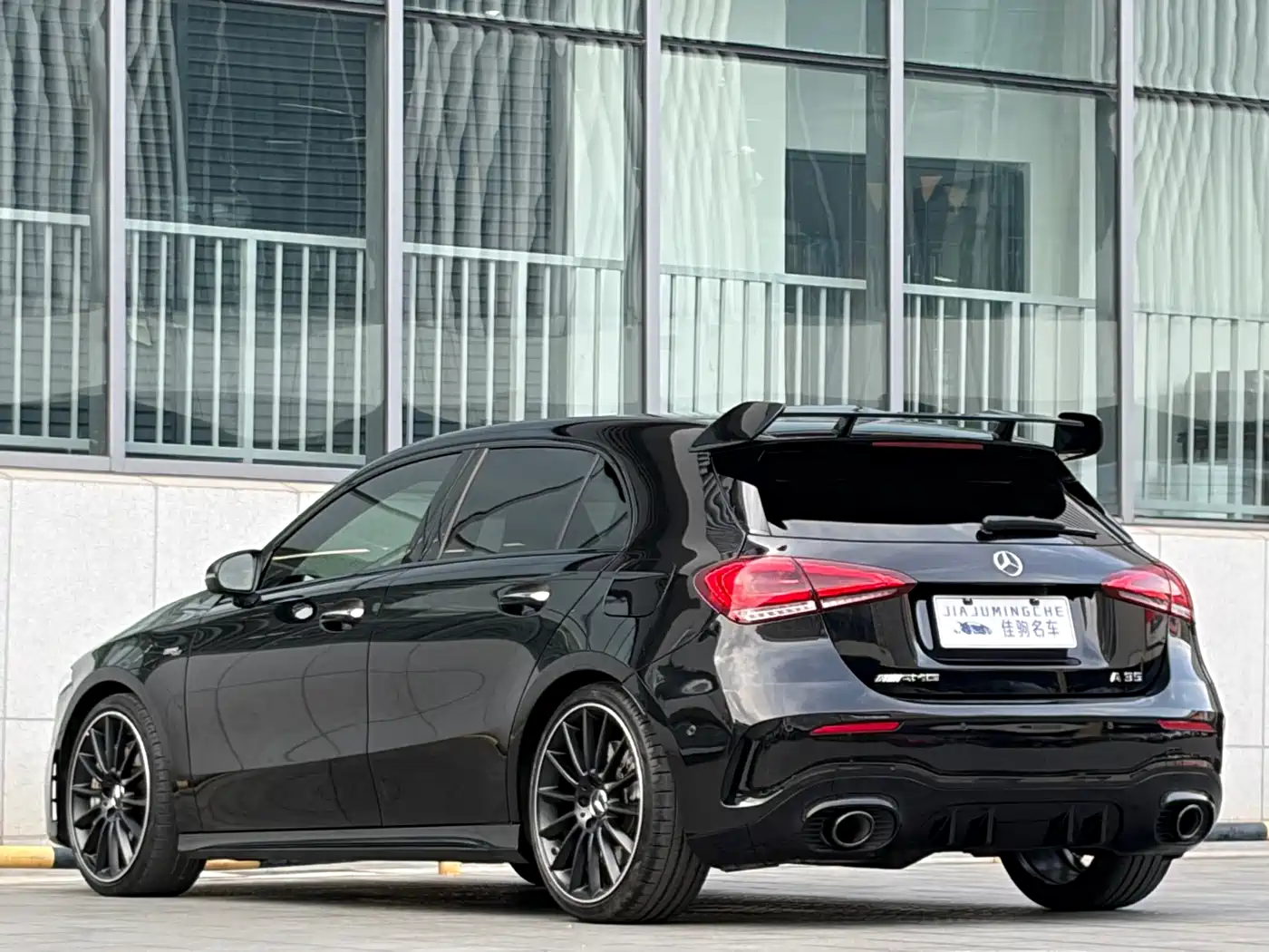 Mercedes-Benz A-Class AMG (Import) 2022 AMG A 35 4MATIC фото 5
