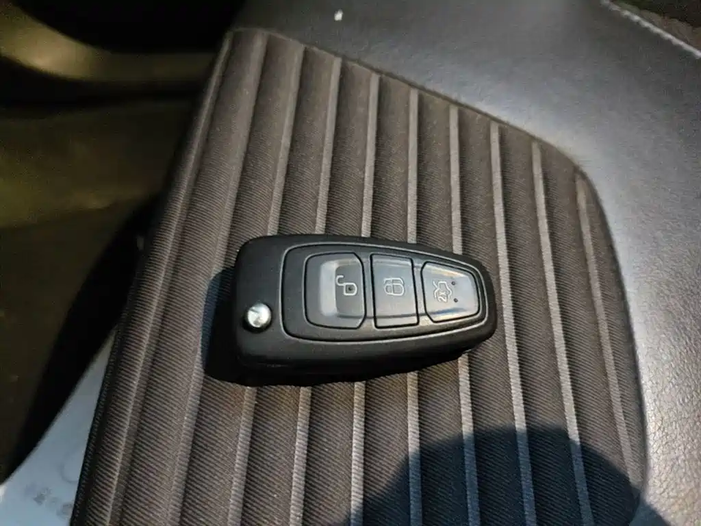 Фото 9 - Ford Focus