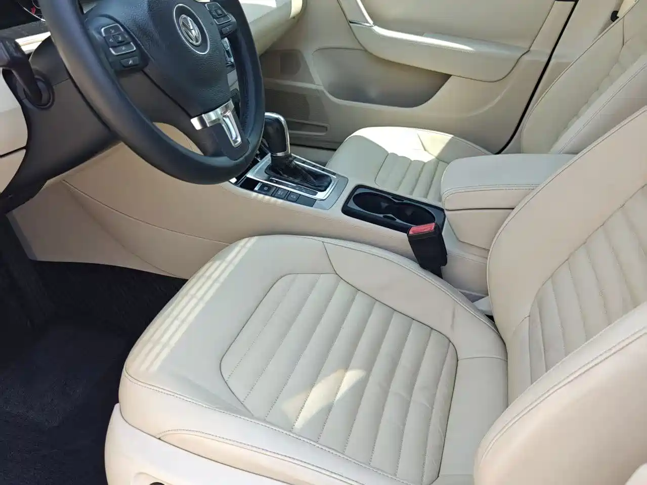 Volkswagen Magotan 2012 2012 Facelift 1.8TSI Leading