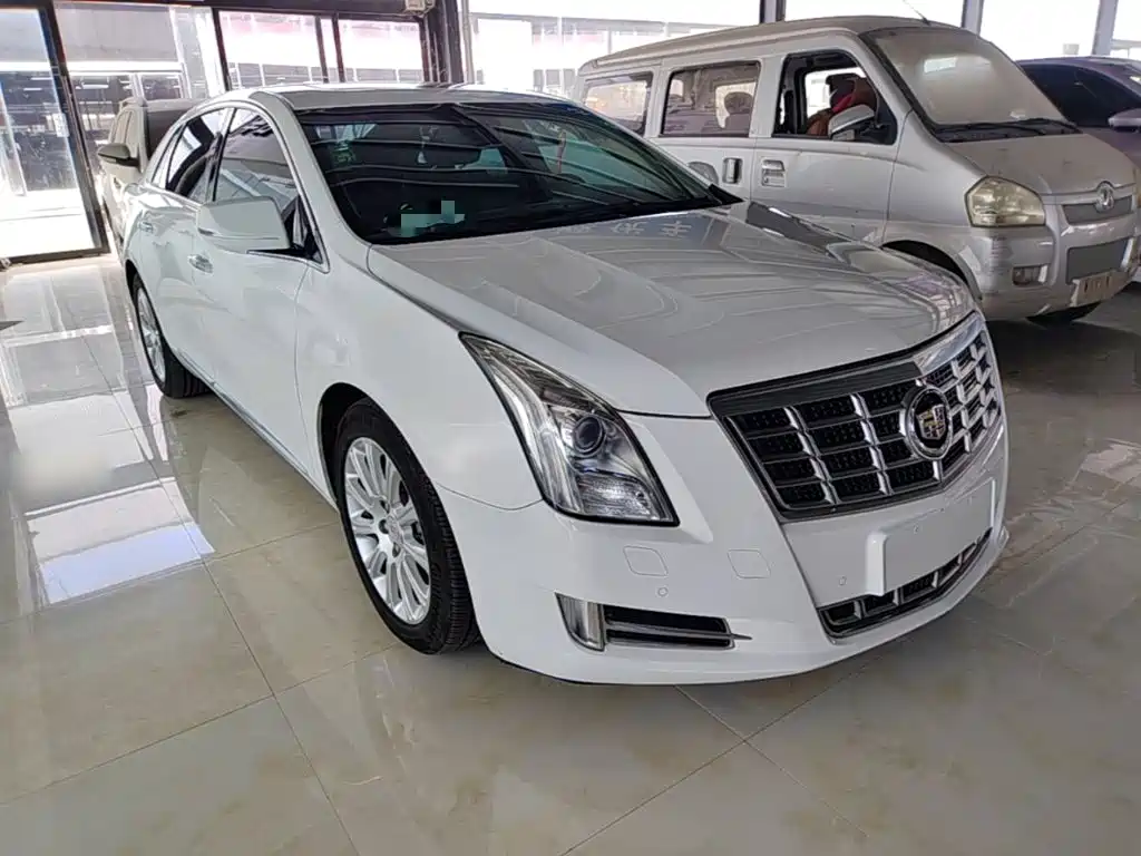 Photo 4 - Cadillac XTS