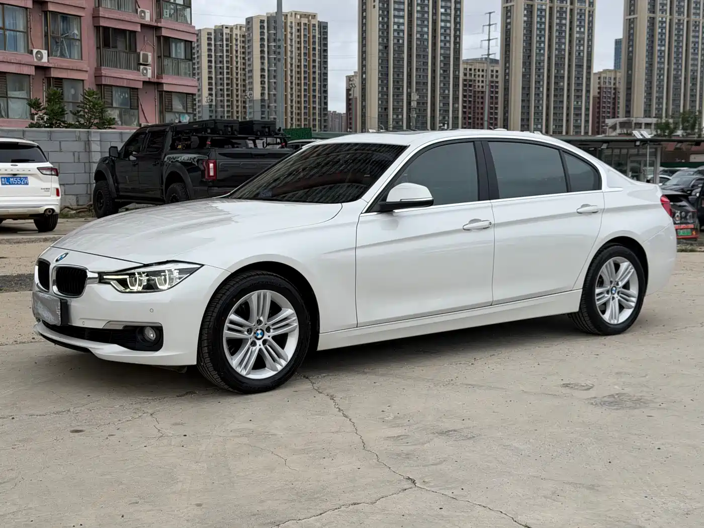 Фото 2 - BMW 3 Series