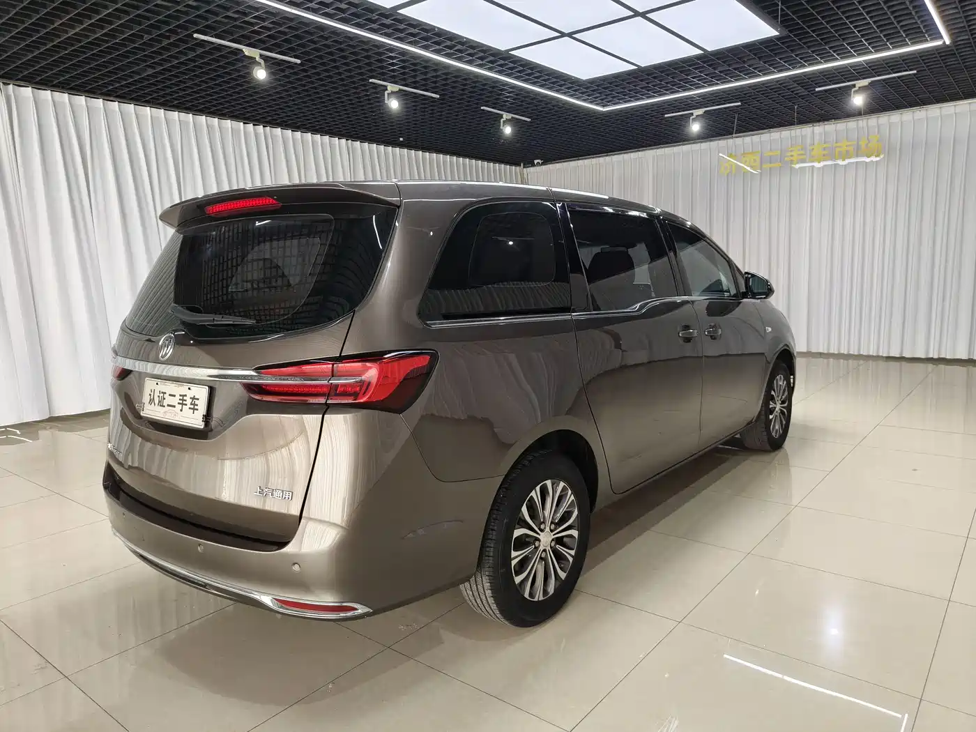 BUICK GL8