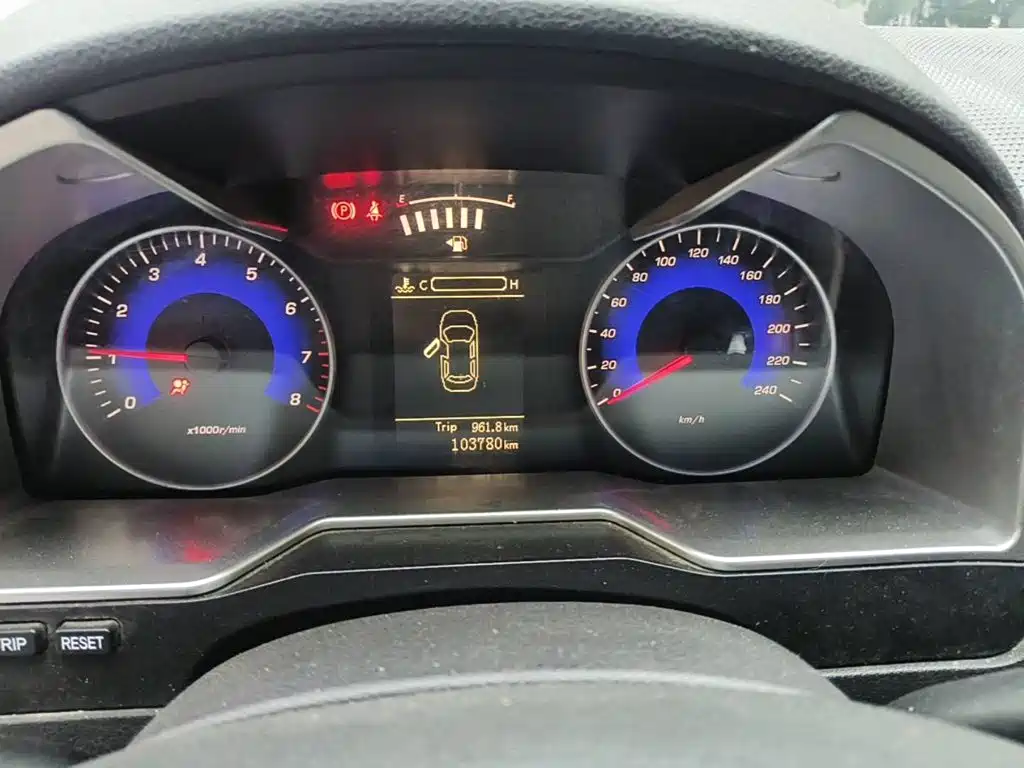 Geely Emgrand 2014 2014 Sedan 1.3T Manual Elite