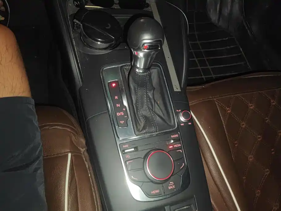 Audi A3 (Import) 2014 2014 Limousine 40 TFSI S line Comfort