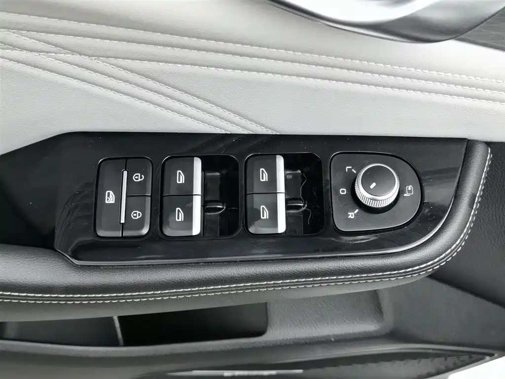 GEELY AUTOMOBILE XINGRUI