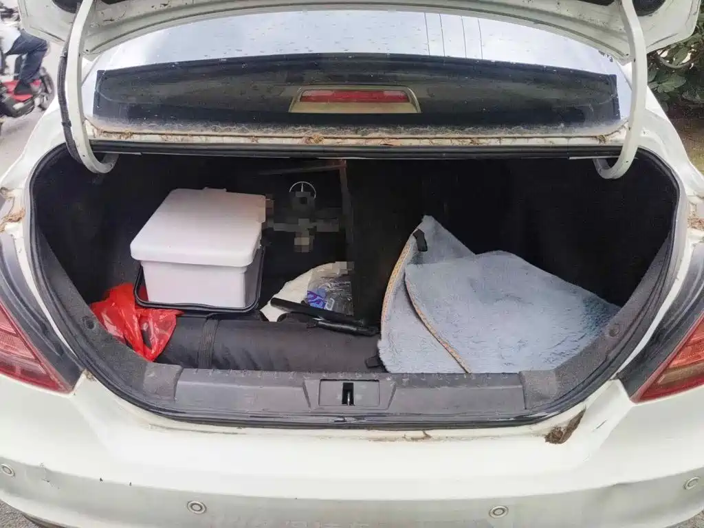 Geely Emgrand 2014 2014 Sedan 1.3T Manual Elite