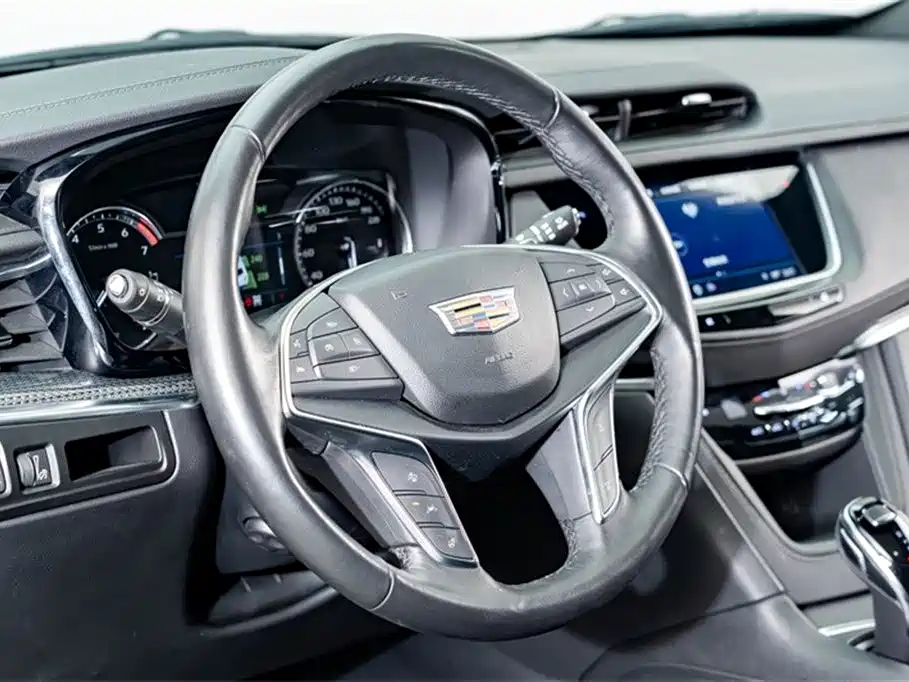 CADILLAC XT5