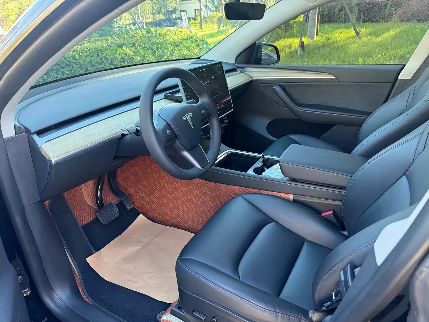 Фото 4 - Tesla Model Y