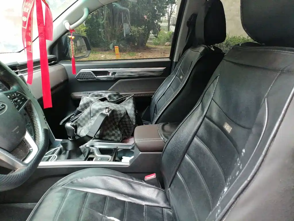 JAC JAC T8 2020 2020 2.0T Diesel 2WD Luxury Extended Cab HFC4DB2-2E