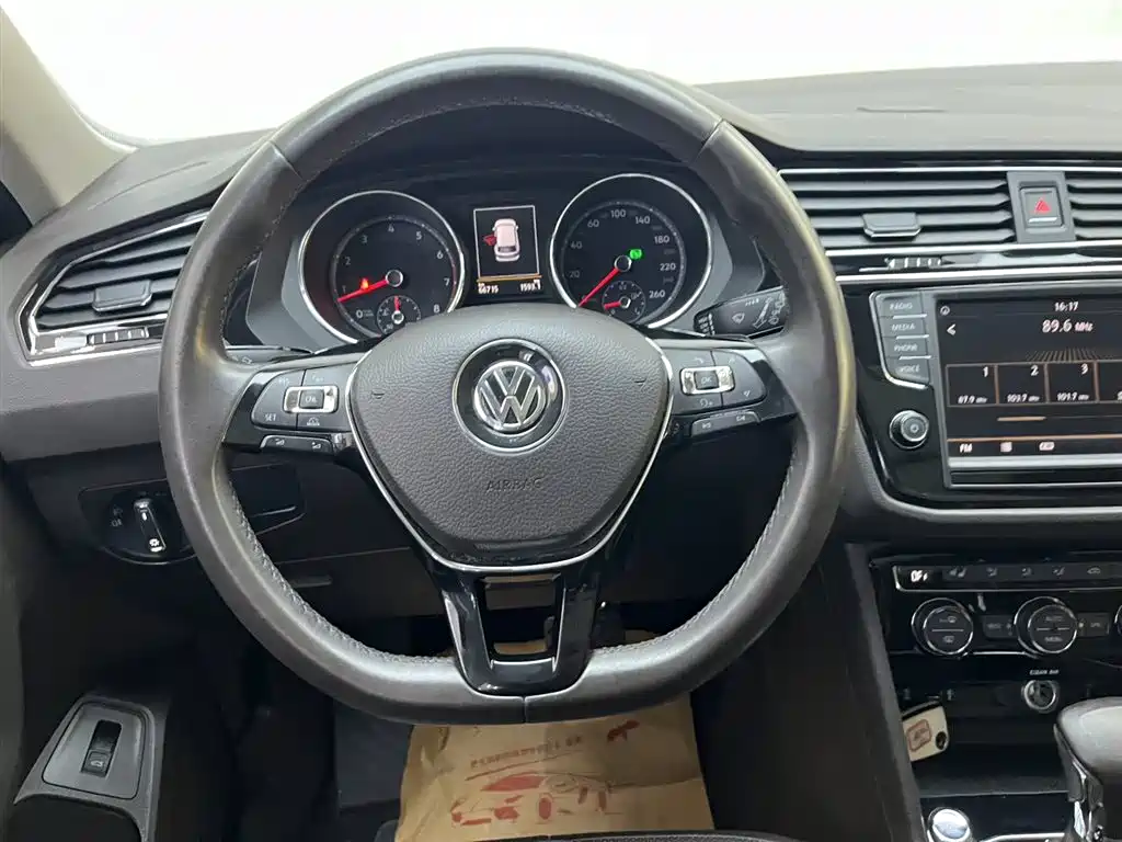Volkswagen Tiguan L 2017 330TSI Automatic 2WD Flagship Edition фото 11