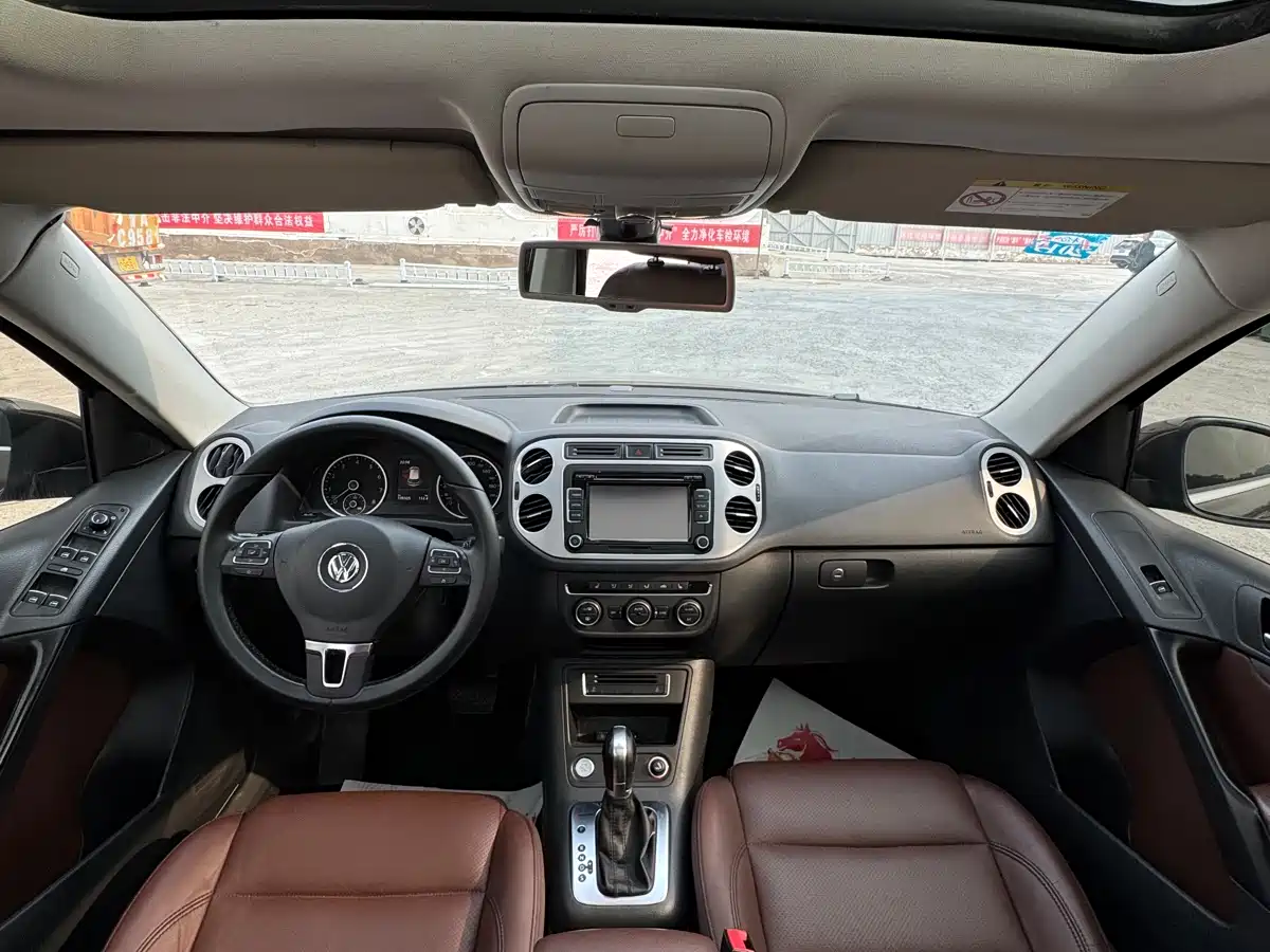 Volkswagen Tiguan 2015 1.8TSI Automatic 4WD Highline фото 14