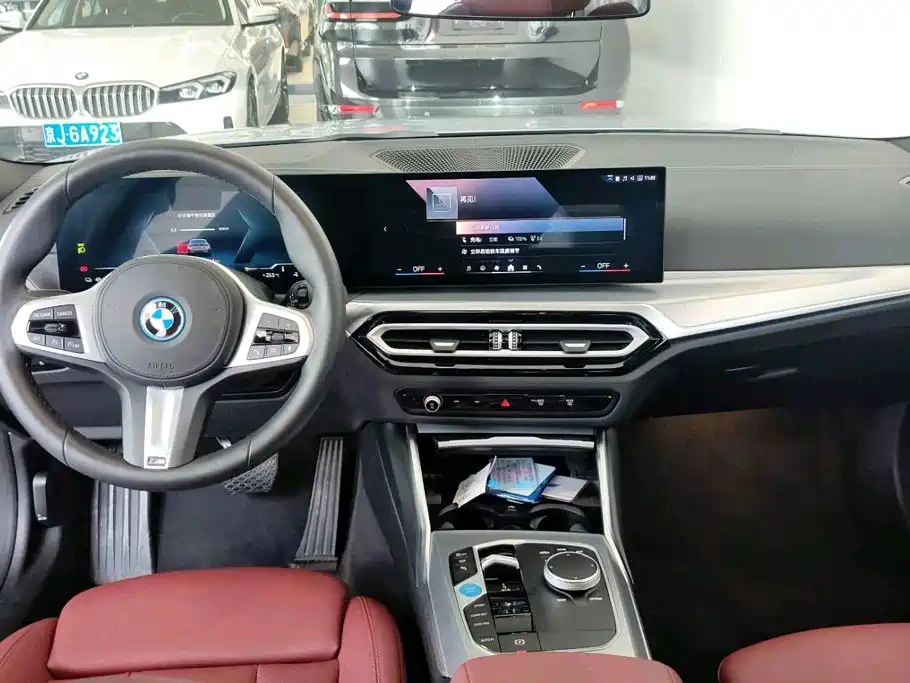 BMW i4 2026 2025 eDrive40