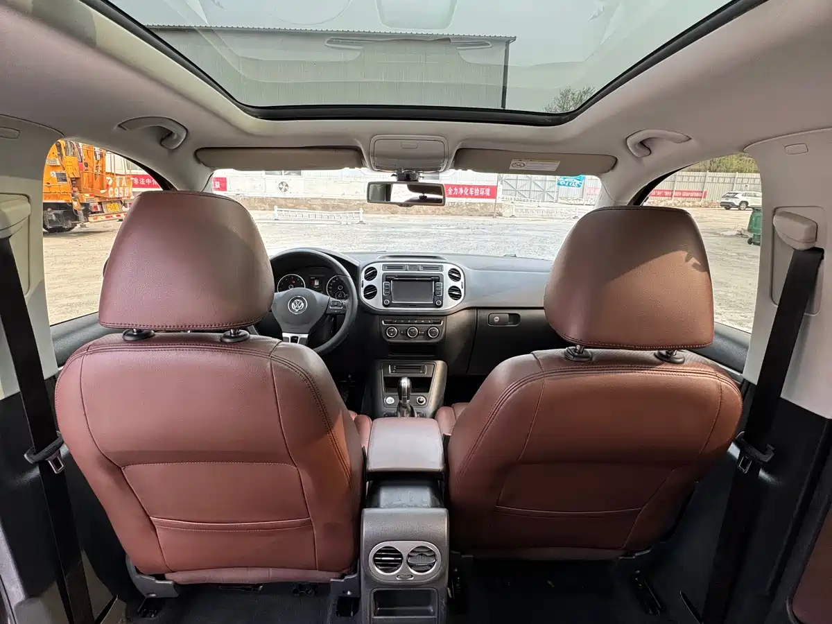 Volkswagen Tiguan 2015 1.8TSI Automatic 4WD Highline фото 13