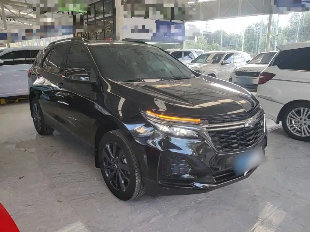 Фото 4 - Chevrolet Equinox