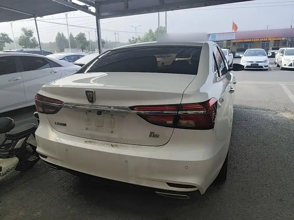 Roewe i6 2020 2020 PLUS 1.6L CVT 4G Connected Glory Flagship Edition