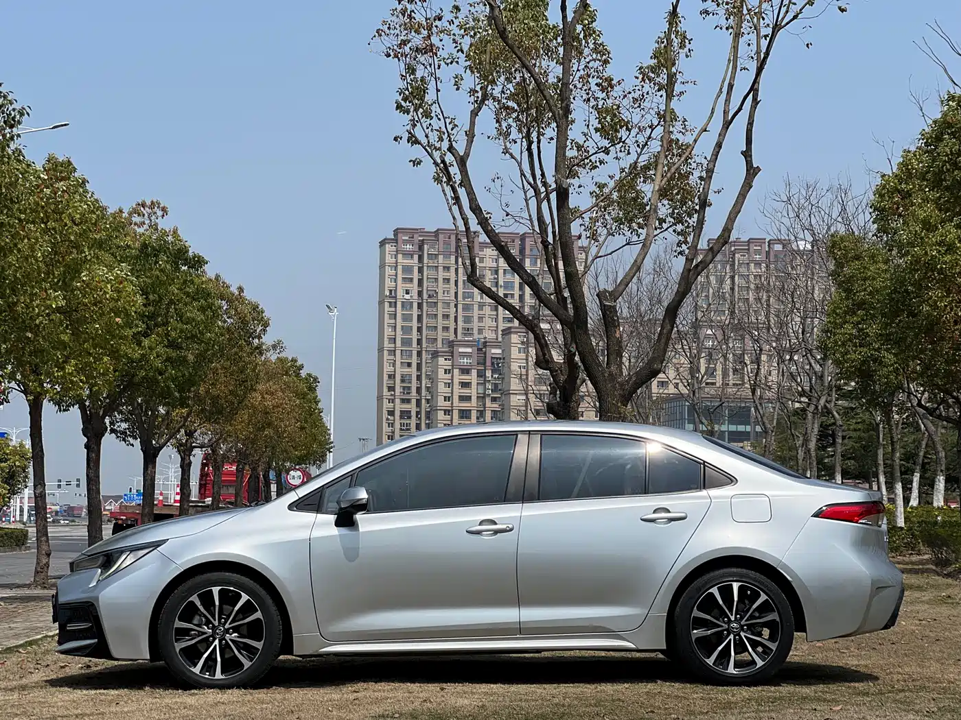 Toyota Levin 2021 185T CVT Sport Edition фото 21