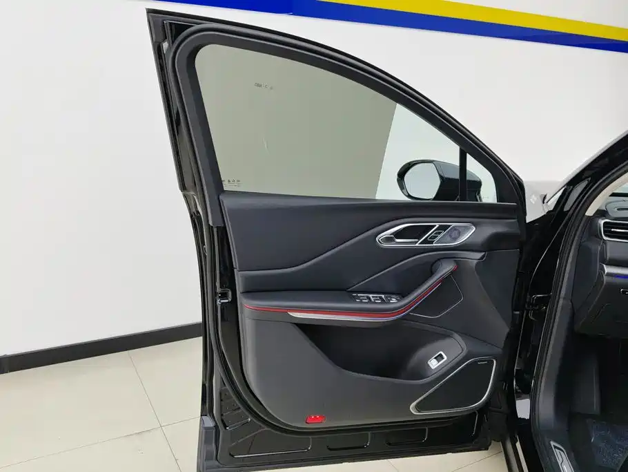 Hongqi HS7 PHEV 2025 2025 2.0T PHEV 4WD 6-Seater Commemorative Edition