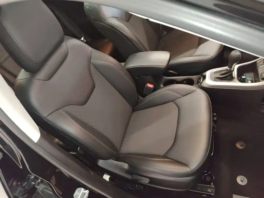 Jeep Compass 2021 2020 220T Automatic Leading Edition