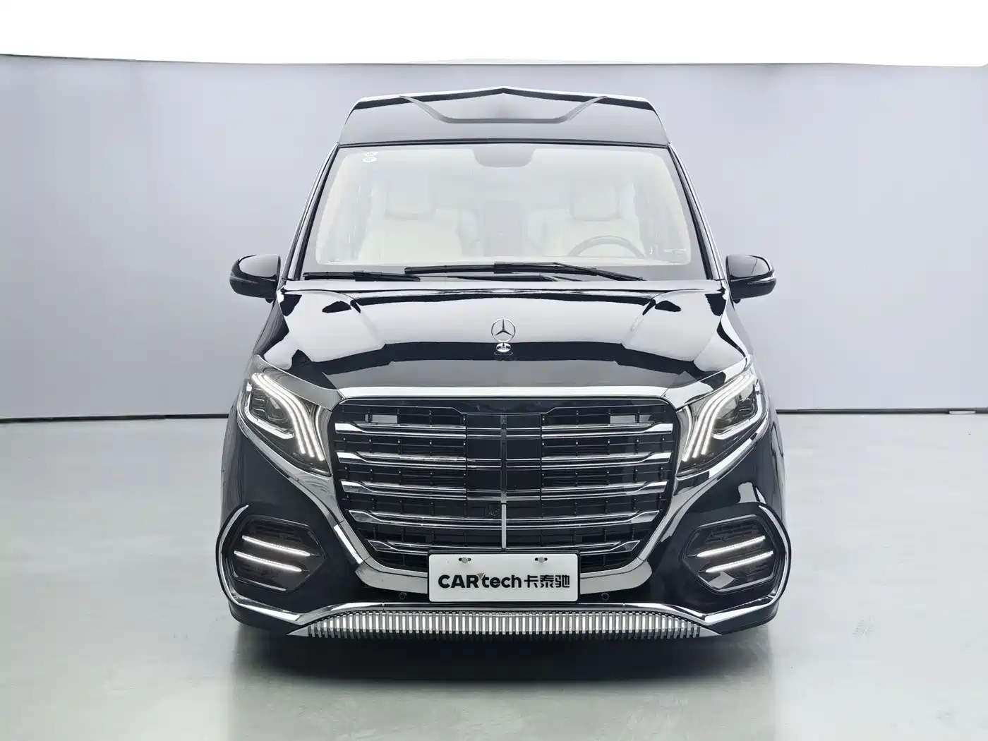 Mercedes-Benz Vito 2024 2.0T Business 7-Seater фото 2