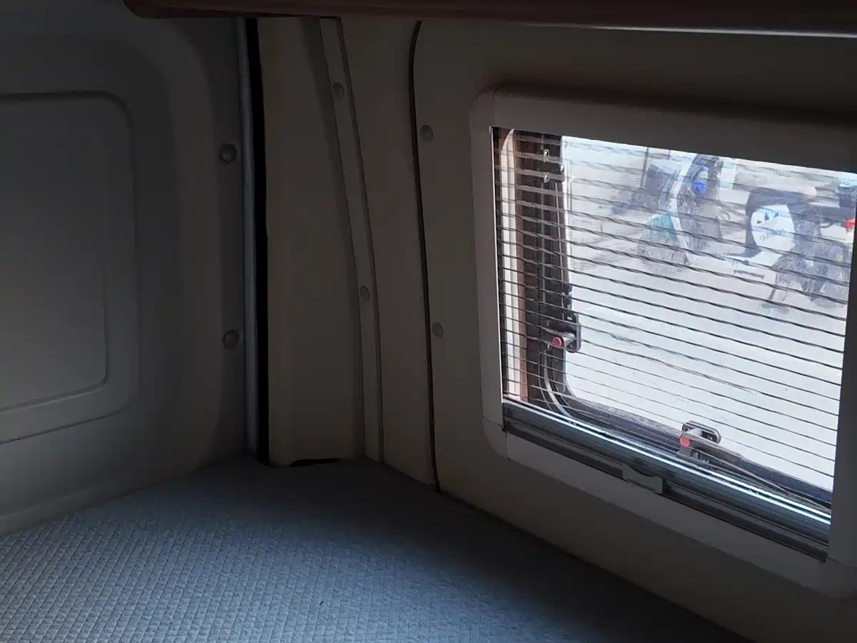 SAIC Maxus MAXUS V90 RV 2021 2.0T Travel Home V90 Self-Contained Class B RV Luxury Transverse Bed фото 21