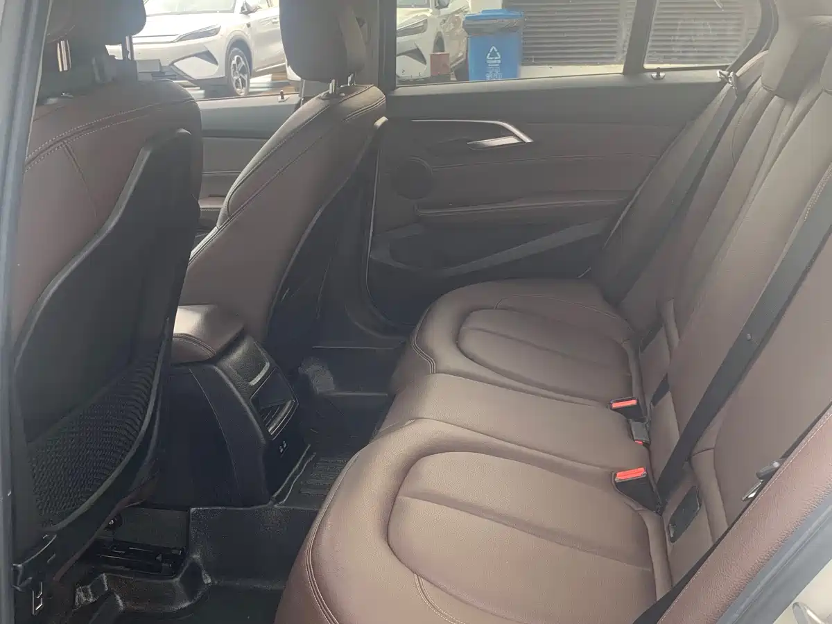BMW 1 Series 2020 Model 120i M Sport Package фото 12
