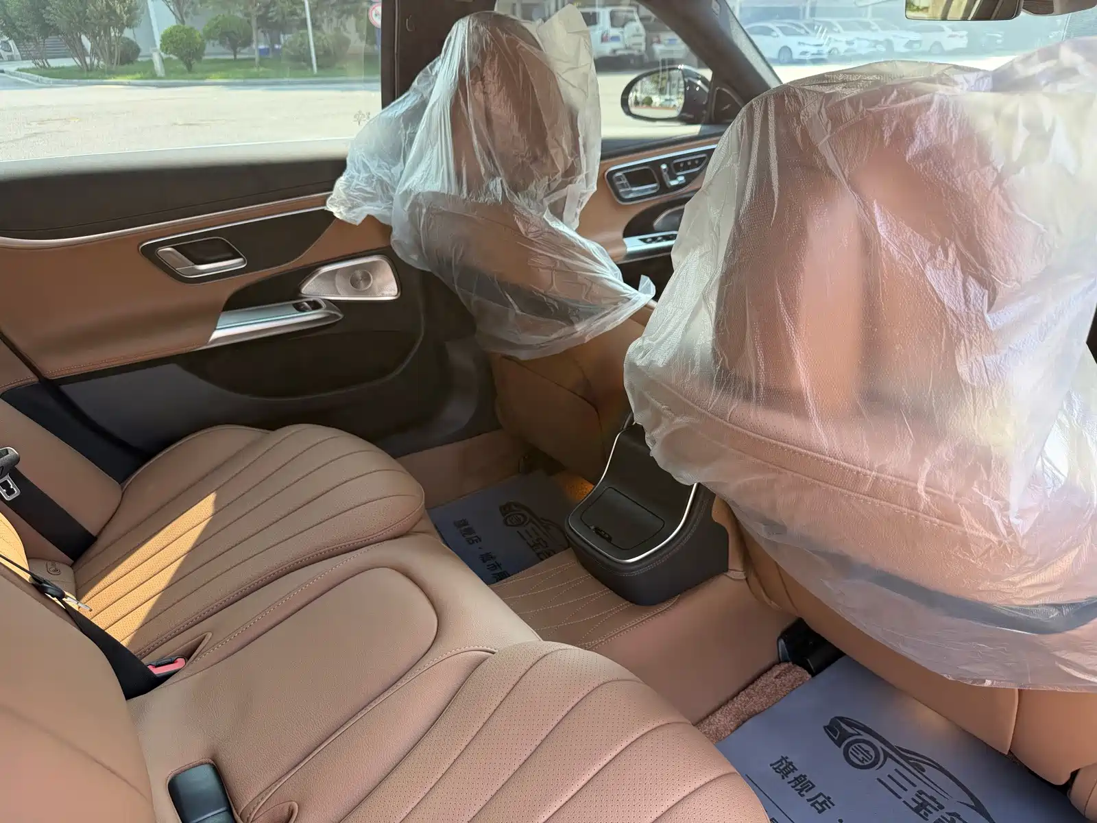 Фото 21 - Mercedes-Benz E-Class