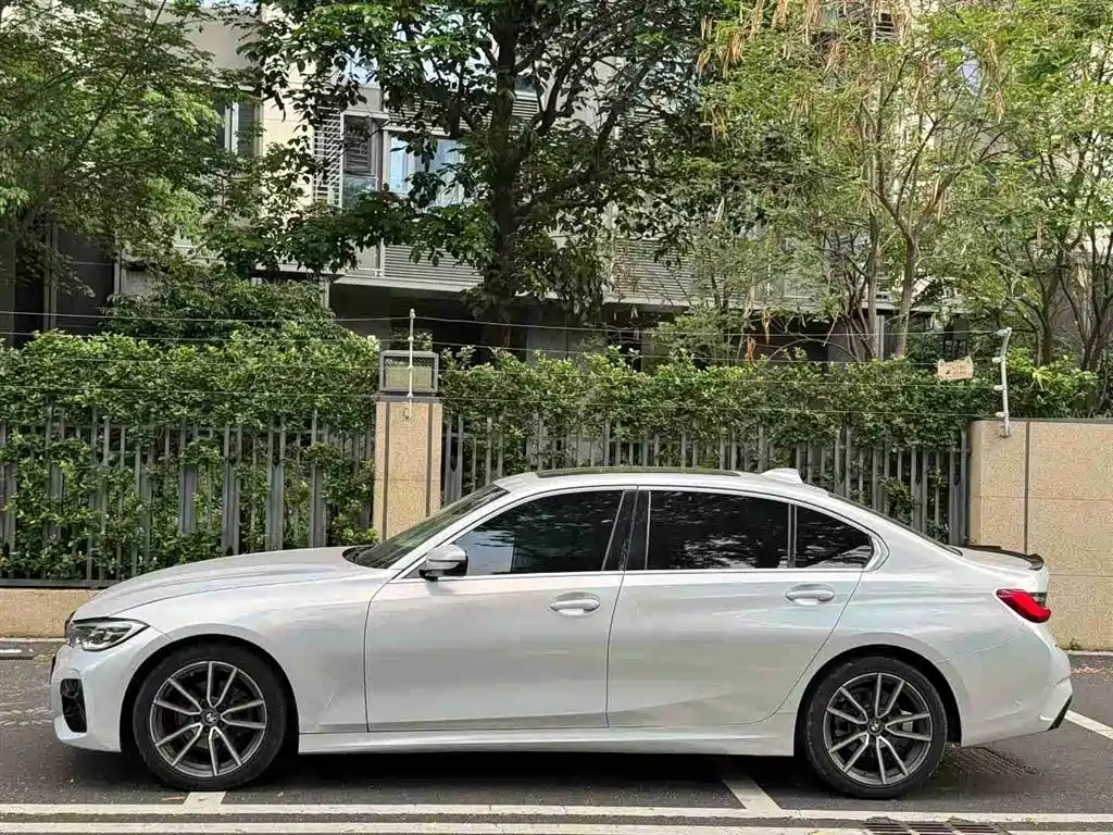 BMW 3 Series 2021 325Li M Sport Package фото 2