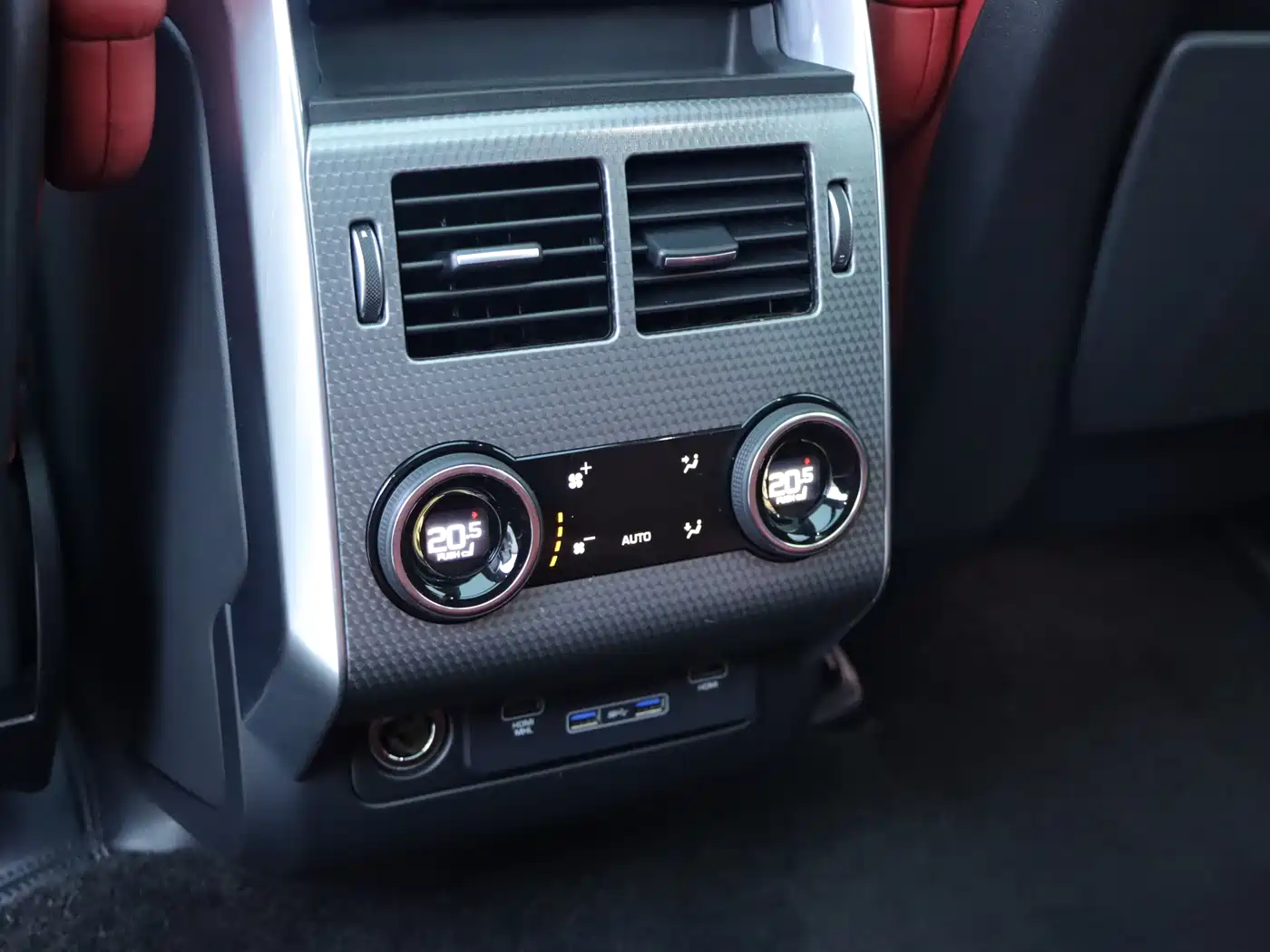 Land Rover Range Rover Sport 2022 3.0 L6 Gloss Black Edition фото 22