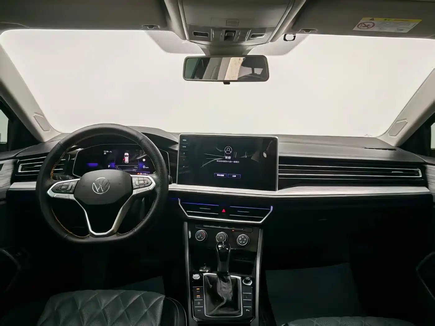 Volkswagen Sagitar 2025 300TSI DSG Surpass Edition фото 13