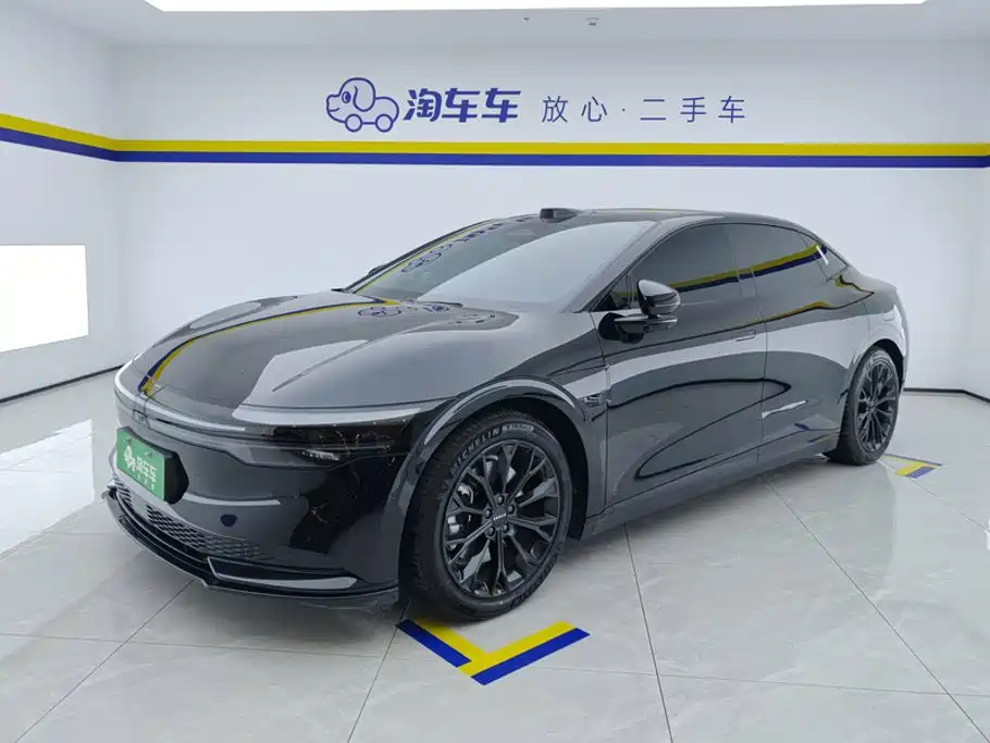 2025 ZEEKR 007
