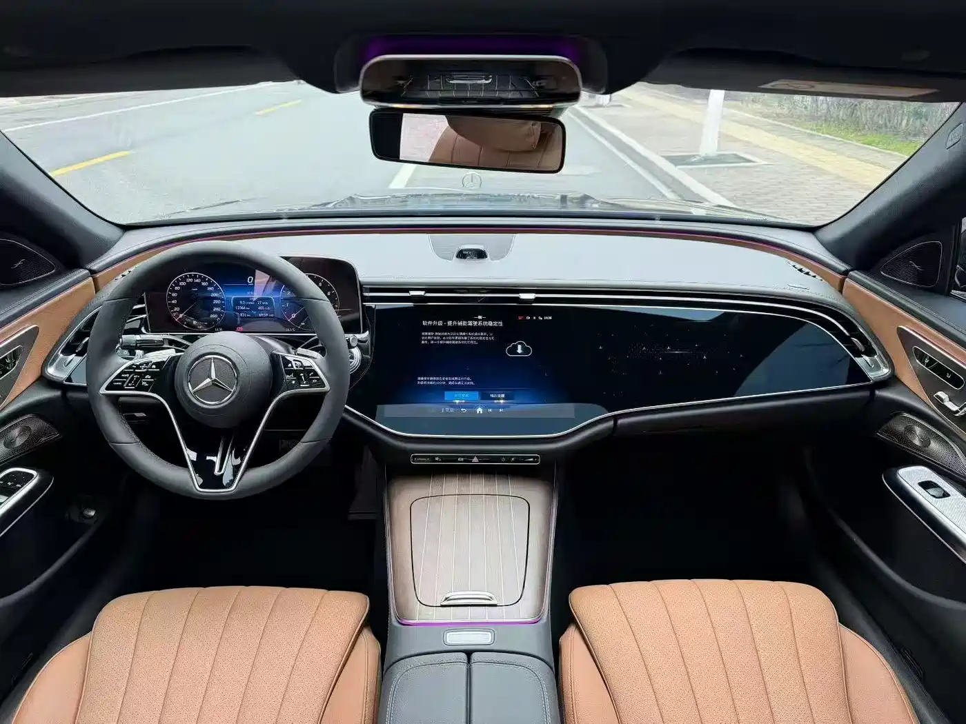 Mercedes-Benz E-Class 2025 E 300 L Luxury фото 6