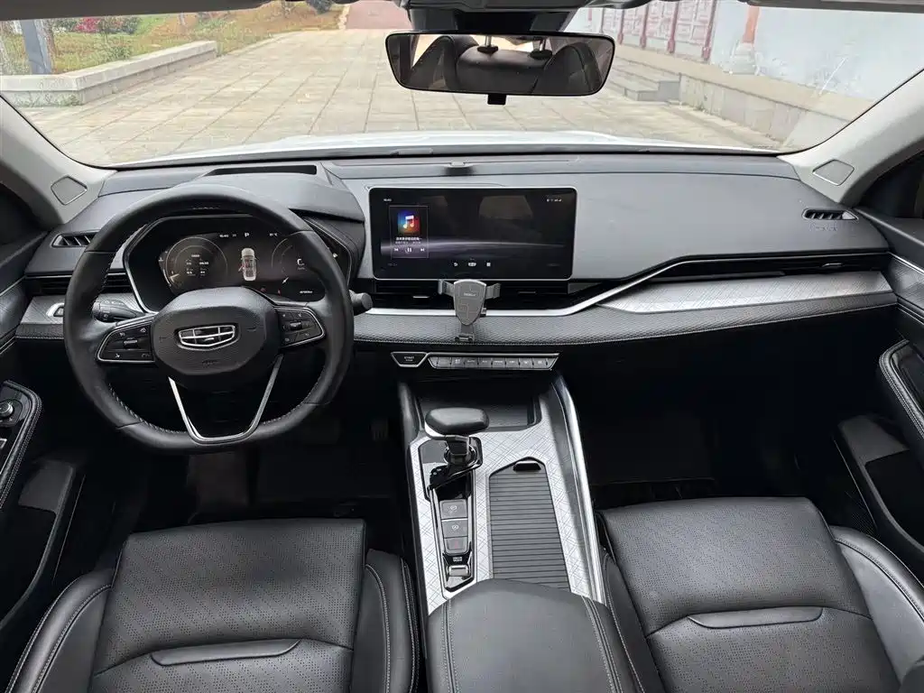 GEELY AUTOMOBILE XINGRUI