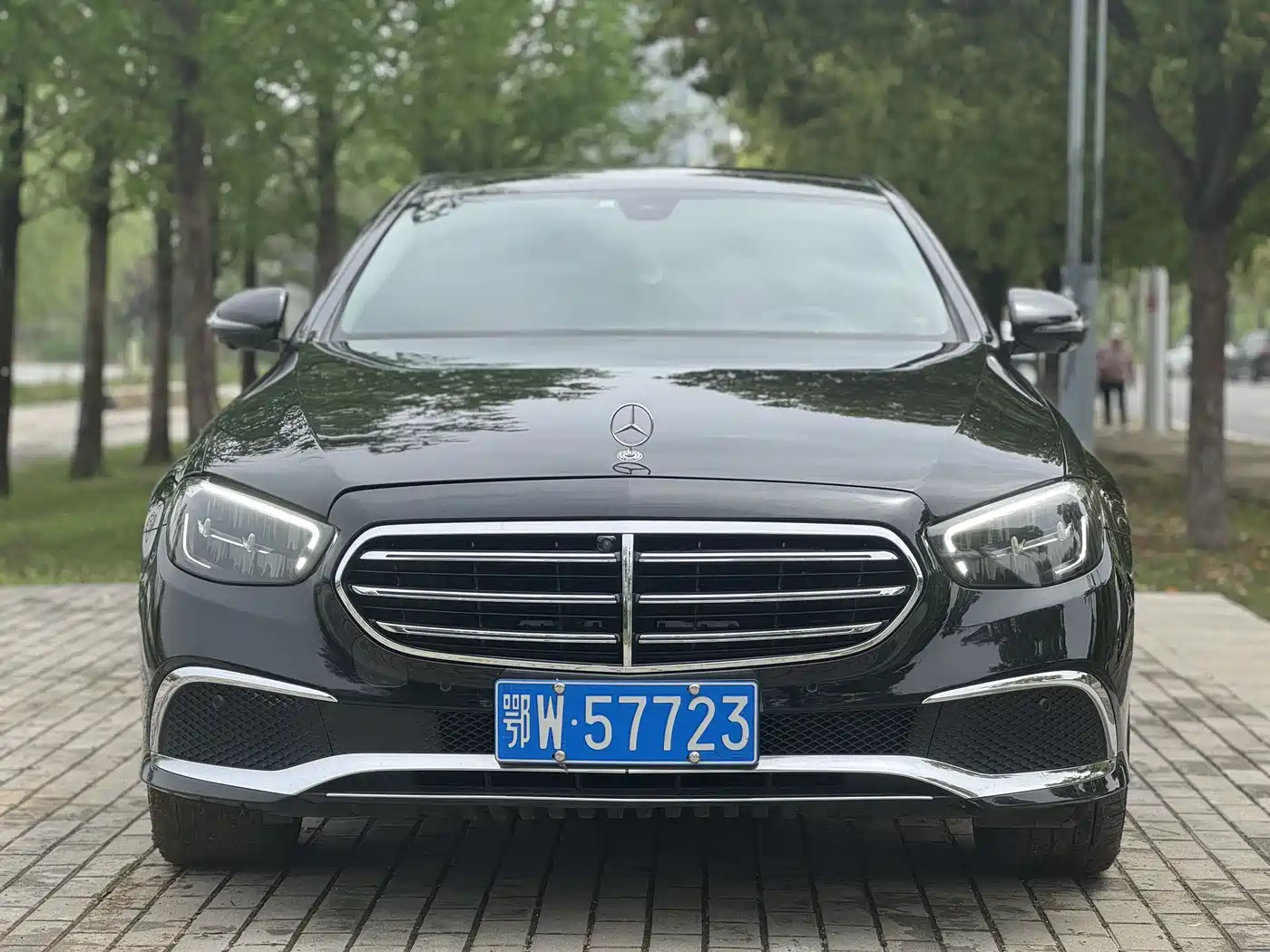 Mercedes-Benz E-Class 2022 E 300 L Luxury фото 3