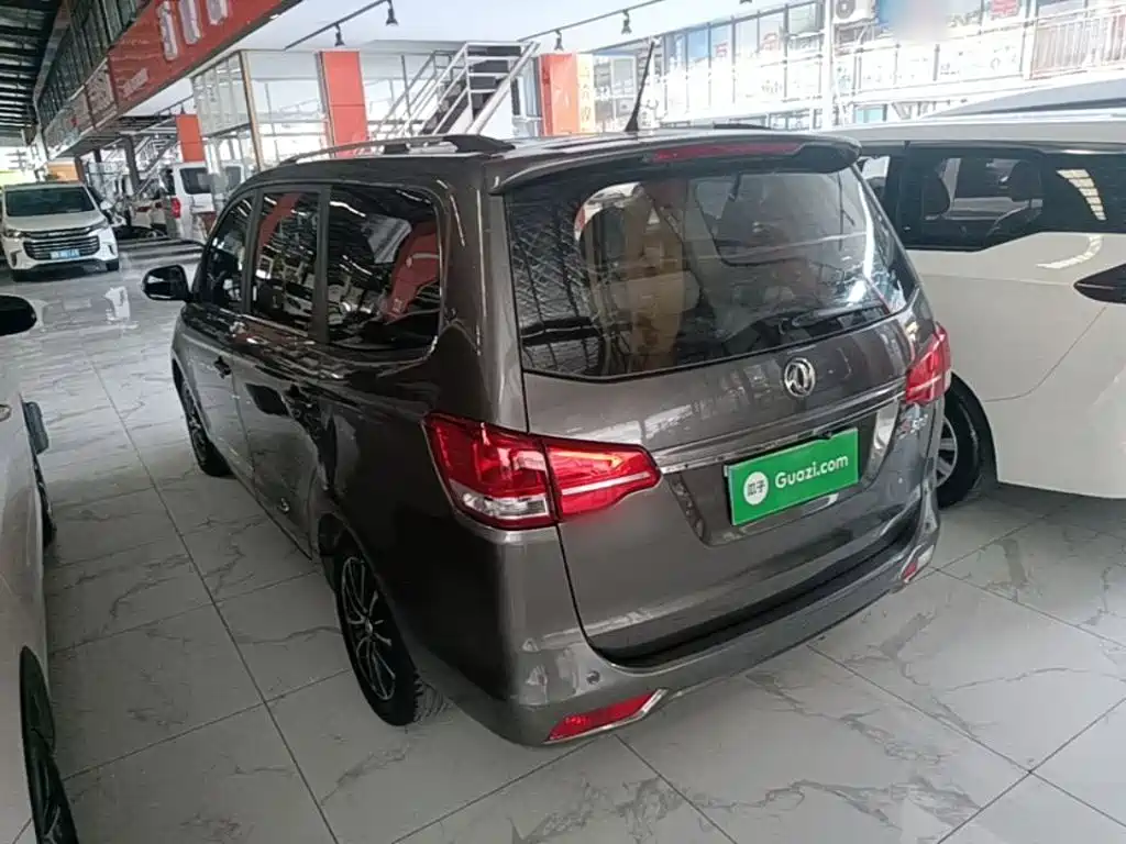 Dongfeng Fengxing Fengxing S500 2016 2016 1.6L CVT Premium