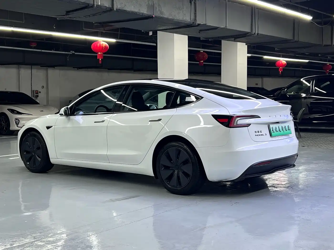 Tesla Model 3 2026 2025 Model Year Facelift Rear-Wheel Drive