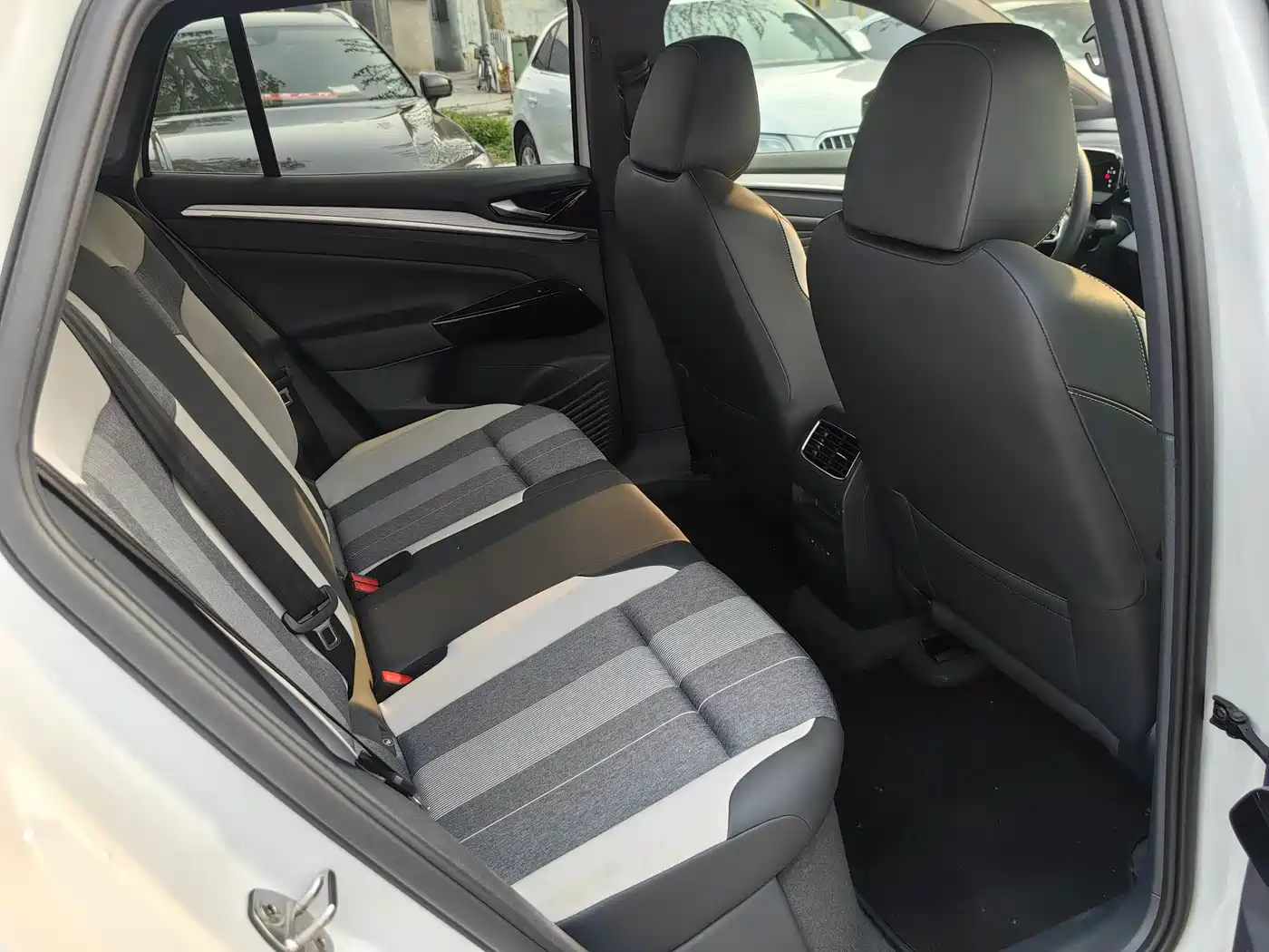 VOLKSWAGEN ID.4 CROZZ