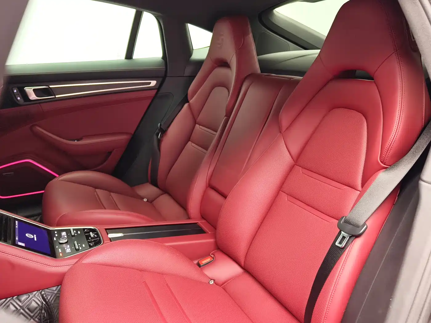 PORSCHE PANAMERA NEW ENERGY