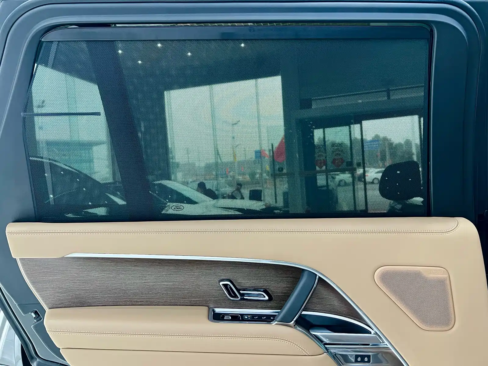 Фото 21 - Land Rover Range Rover