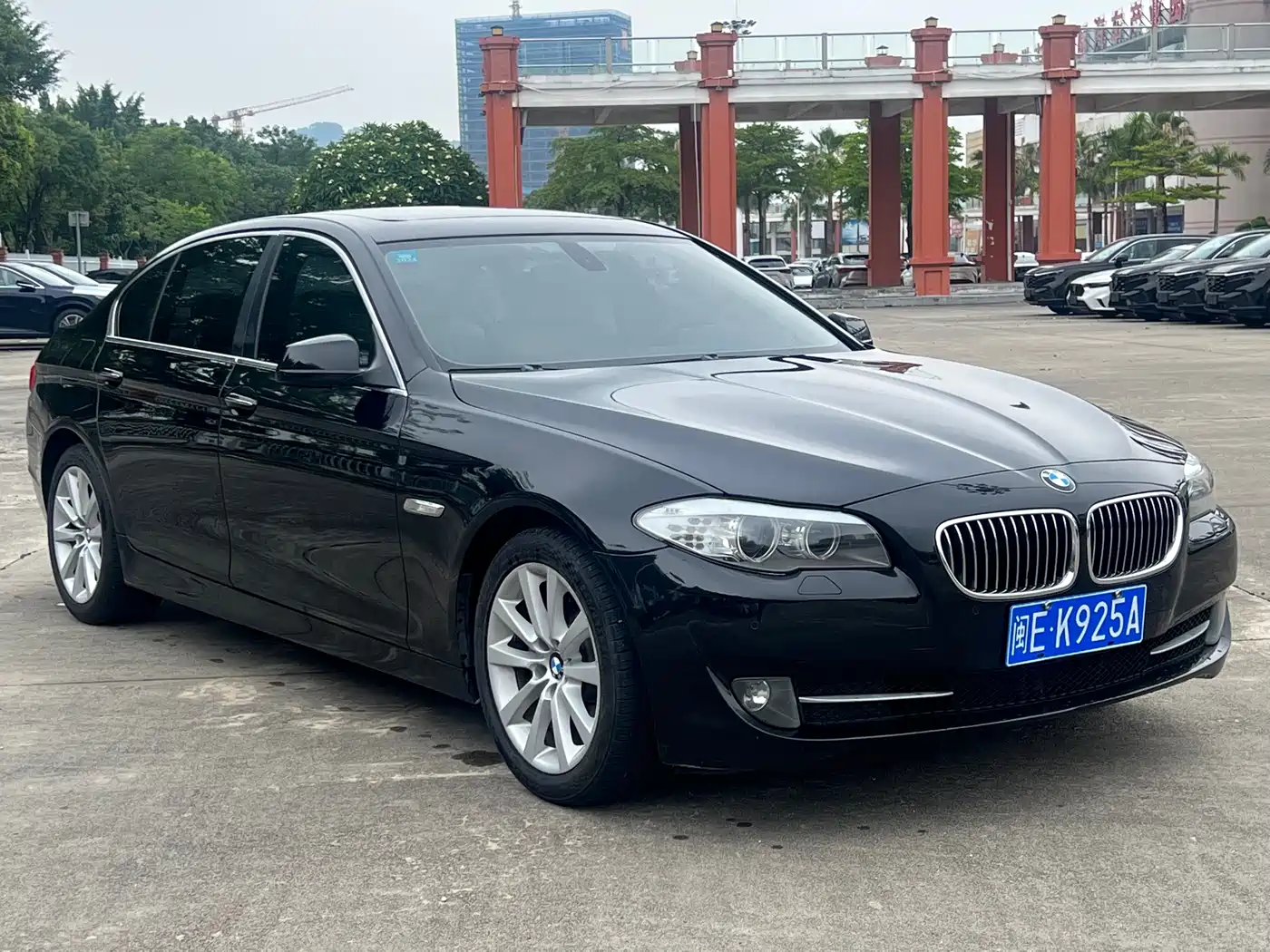 Фото 3 - BMW 5 Series