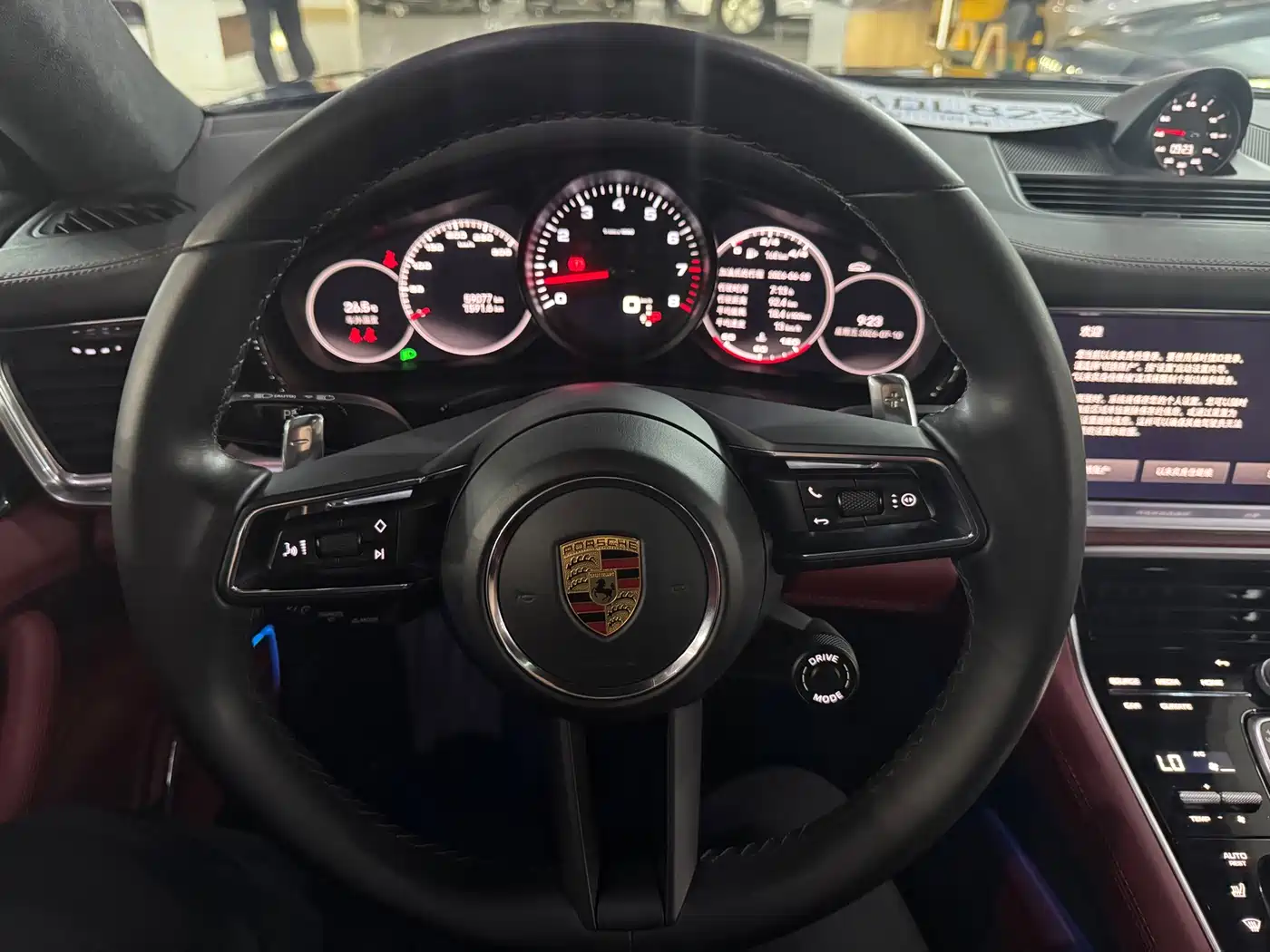 Photo 9 - Porsche Panamera