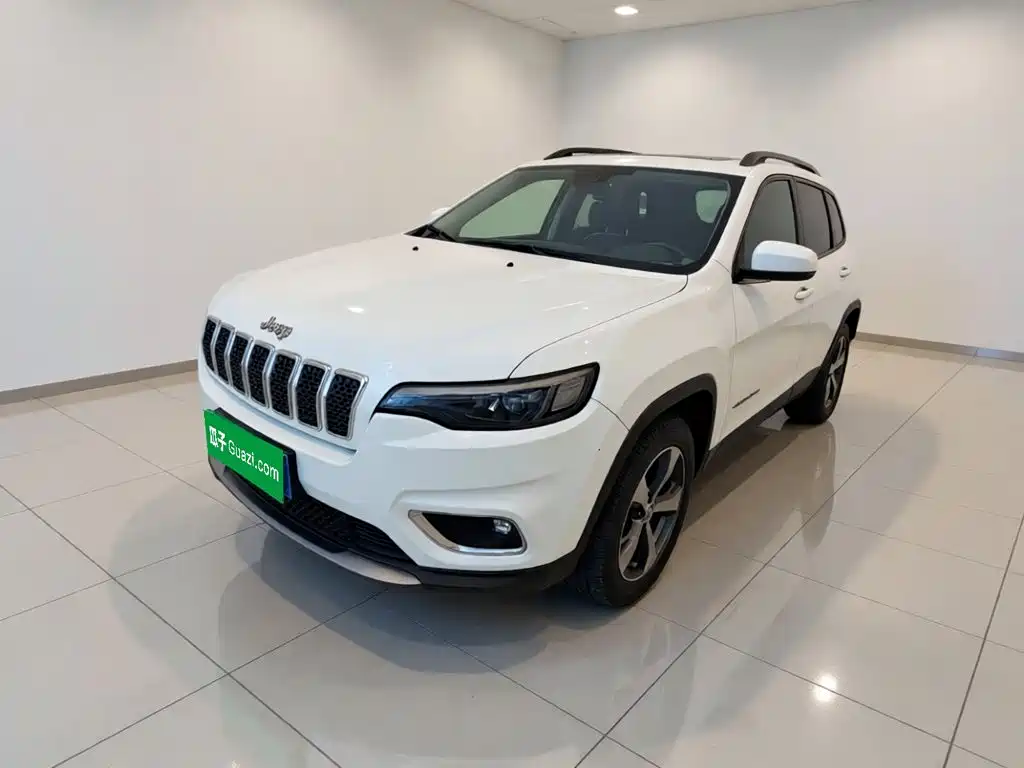 Jeep Cherokee 2019 2019 2.0T 4WD Adventure Edition China V