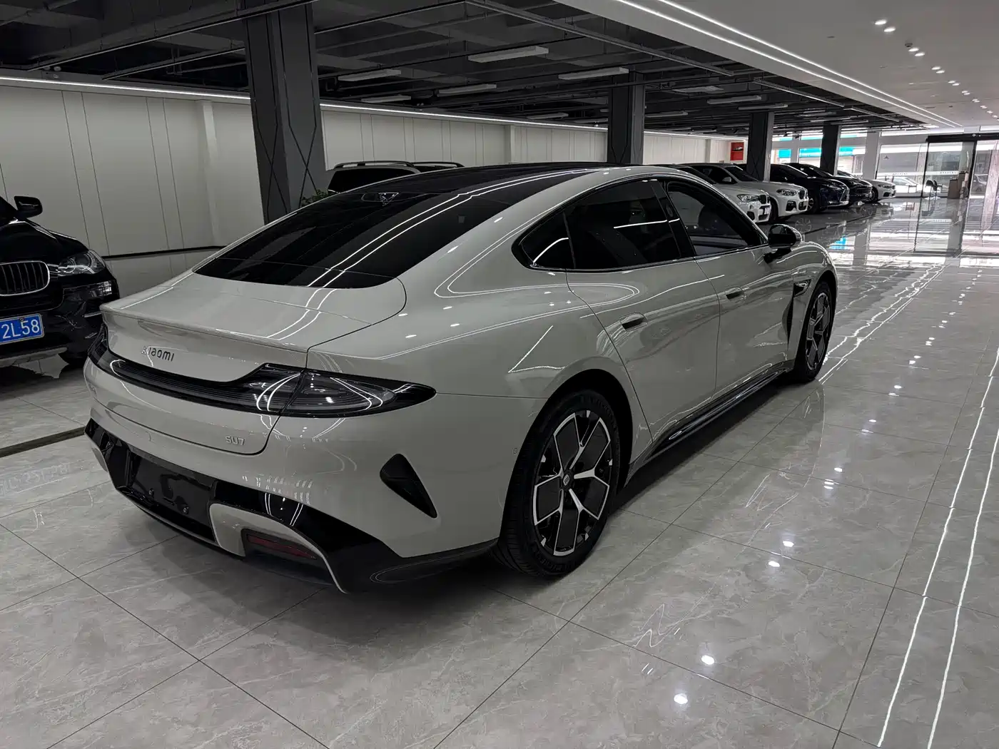 XIAOMI CAR XIAOMI SU7