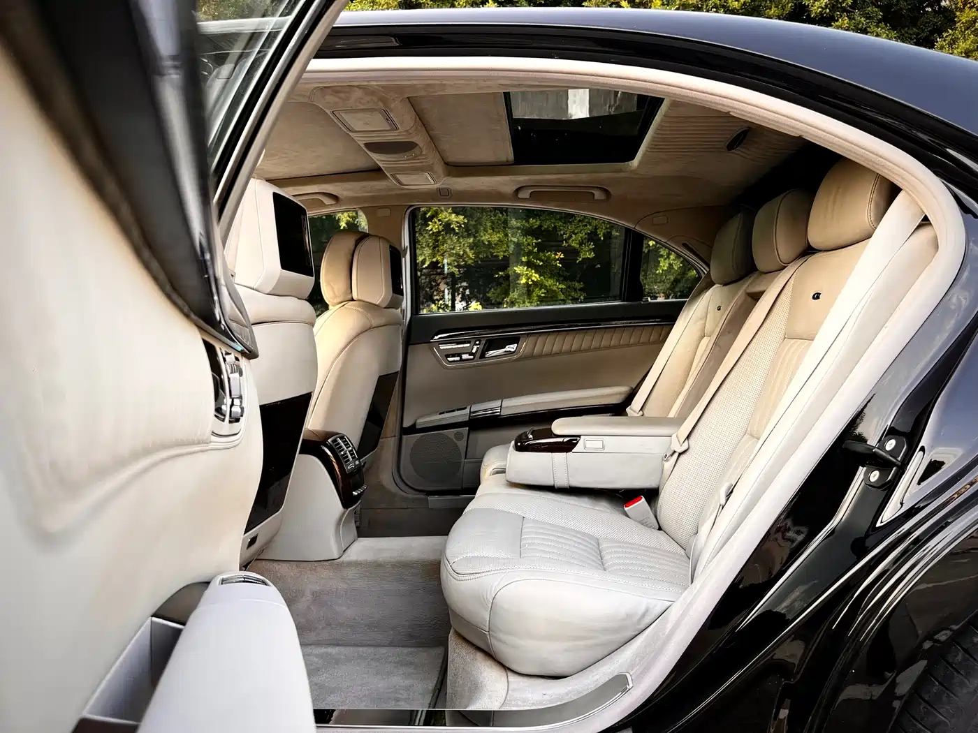 Mercedes-Benz S-Class 2010 S 600 L фото 13